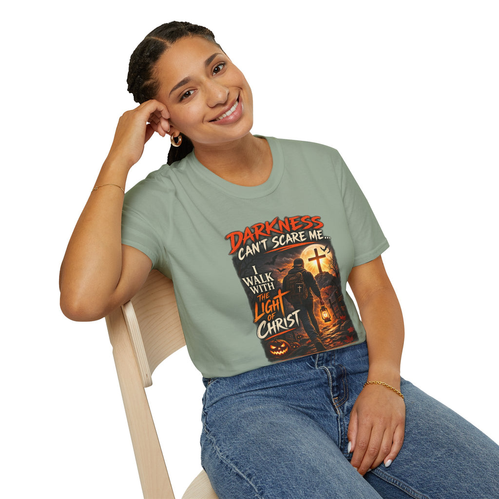 Darkness Can’t Scare Me – Light of Christ Christian Halloween T-Shirt