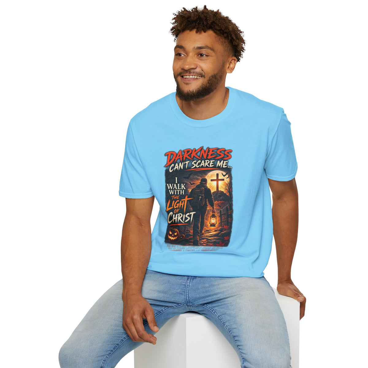 Darkness Can’t Scare Me – Light of Christ Christian Halloween T-Shirt
