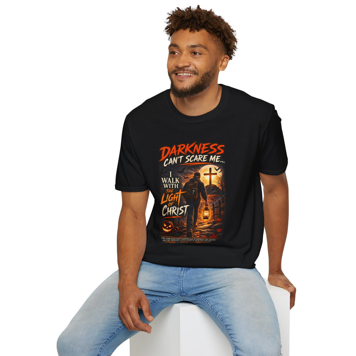Darkness Can’t Scare Me – Light of Christ Christian Halloween T-Shirt